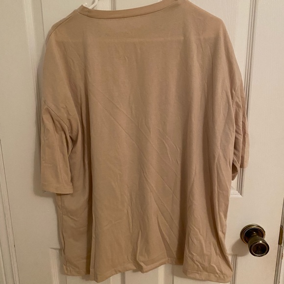 Women’s oversized tee - Picture 2 of 2